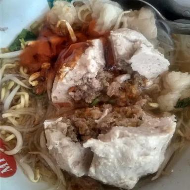 WARUNG BAKSO UKI