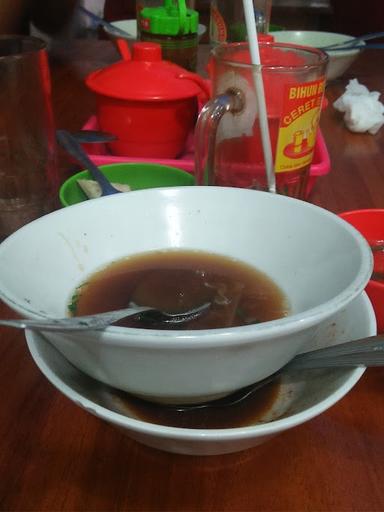 BAKSO DAN MIE AYAM IDOLA