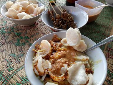 BUBUR AYAM JAKARTA BELAKANG UNS