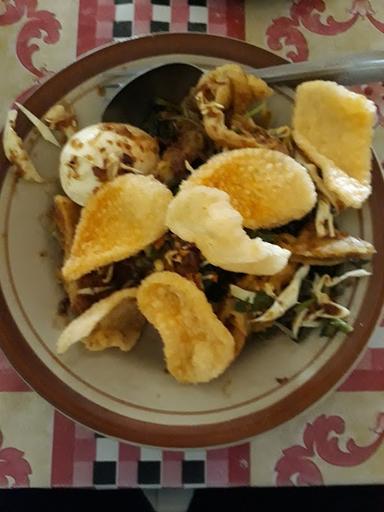 GADO-GADO LOTEK