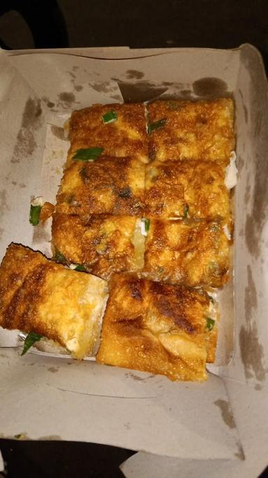 MARTABAK MAHKOTA MOJOSONGO