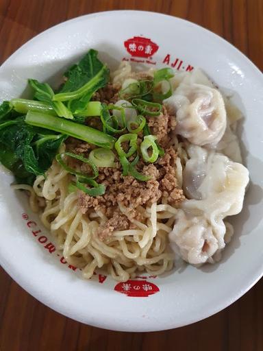 MIE BABI PINANGSIA (CABANG PS GEDE)