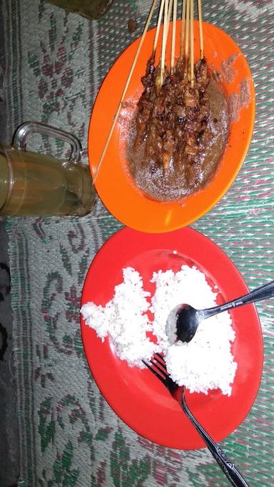 SATE MADURA MBAK AMINAH