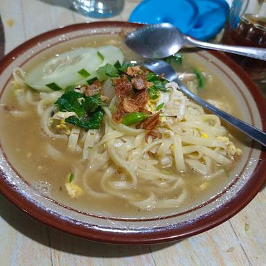 WARUNG BAKMI KETOPRAK BUDHE WIDJI