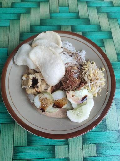 WARUNG BAKMI TOPRAK KURNIA