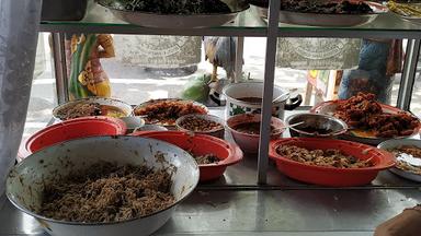 WARUNG NASI BETUTU DAN LASER KELUNGAH BETEN KETAPANG