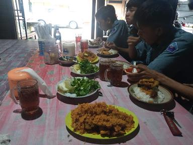 AYAM GORENG KREMES PAK PONO