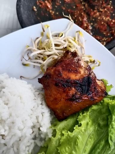 AYAM GEPREK SAMBEL TAUGE