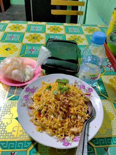 BAKMI DAN NASI GORENG PAK HERI