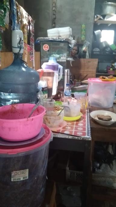 WARUNG AYAM GEPREK, SOP & RICA RICA CEKER MAS ENAN