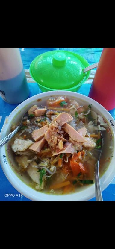 WARUNG MBAK HASNA  SOTO AYAM DAN SAPI DAN MIE AYAM