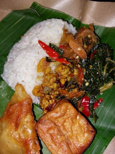 WARUNG NASI LANGGI PAK MAN