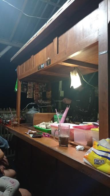 ANGKRINGAN NONGKI CAFESTORE