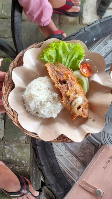 CAFE & RESTO LEMBAH TIRTA KULINER BASIN