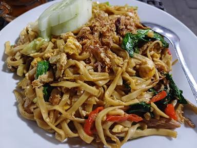 BAKMI JOWO MAS BENTHET - NGERING