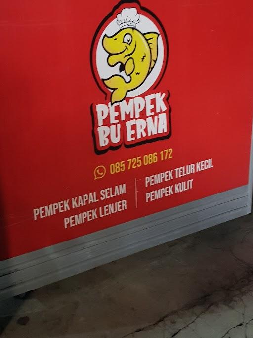 PEMPEK BU ERNA