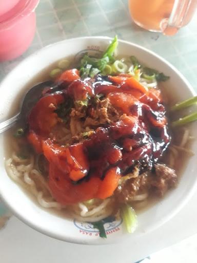 WARUNG BAKSO GALIH DAN WAHYU