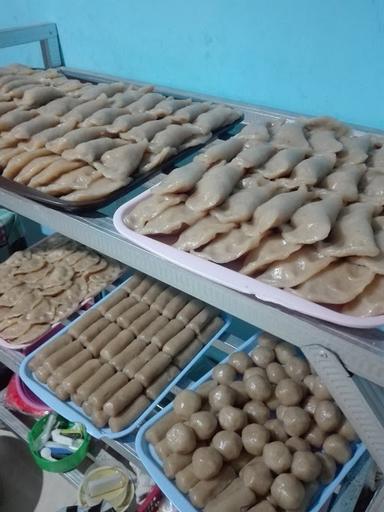 WARUNG PEMPEK MBAK NUR