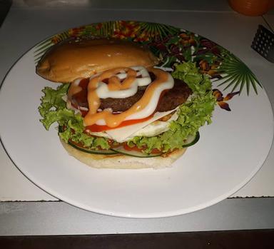 BURGER SS