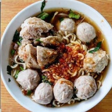 MIE AYAM 10 RIBU BAKSO 10 RIBU ADEN ATAR