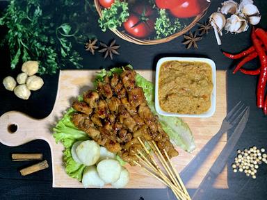 WAROENG SIS AYU ( SATE AMBAL KHAS KEBUMEN DAN STEAK AYAM)