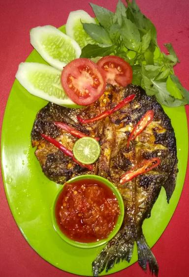 WARUNG AYAM BAKAR ANDALAN