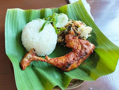 AYAM PANGGANG BU TRIS