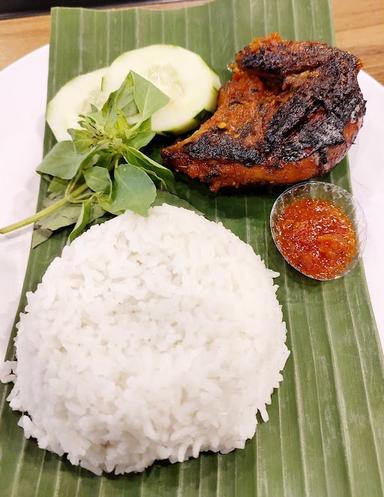 DAPUR DK DEWI KAHYANGAN