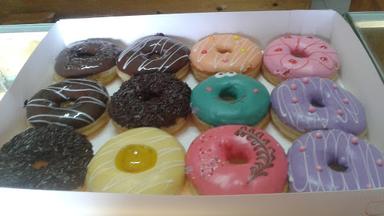 DONAT MADU CIHANJUANG CABANG CILEGON