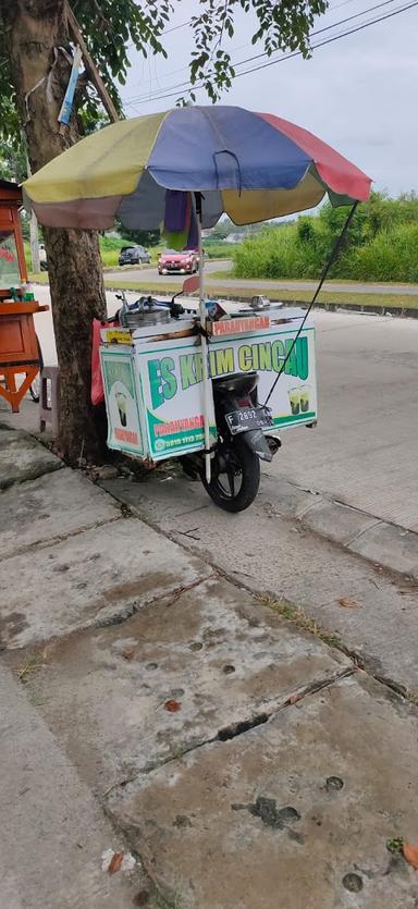 ES KRIM CINCAU PARAHYANGAN