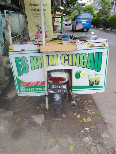 ES KRIM CINCAU PARAHYANGAN