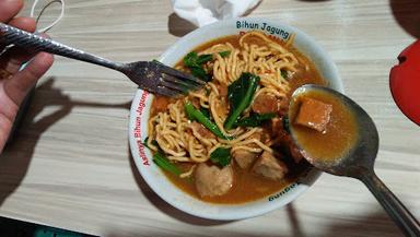 MIE AYAM & BAKSO TIGA PUTRA WONOGIRI