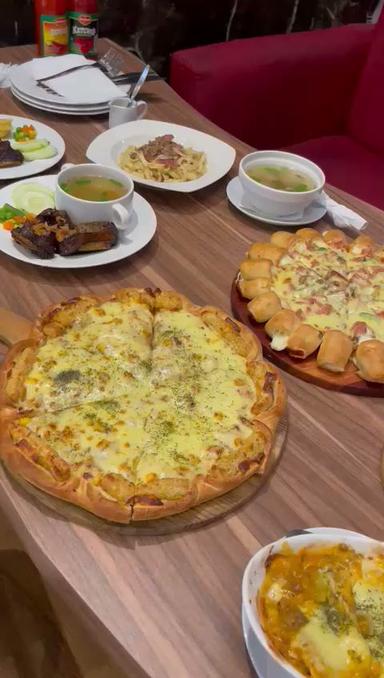 PIZZA HITS INDONESIA