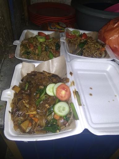 SINAR SUNDA NASI GORENG ADEN TEA