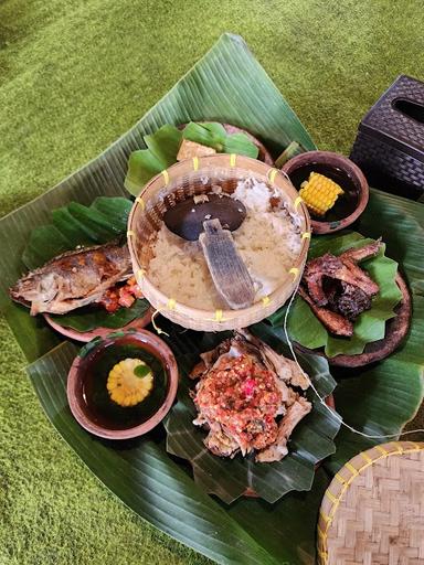 AYAM MERANGKAT BONJERUK