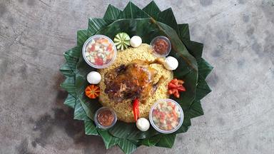 NASI TERBANG TURUN TANGIS