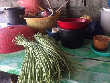 RUMAH MAKAN SEDERHANA PUYUNG