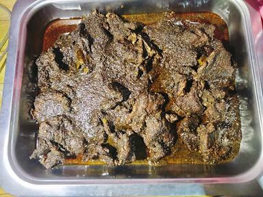 WARUNG NASI PAPUK DET AYAM KAMPUNG, BELUT DAN DAGING GULE LEMAK ENAAK