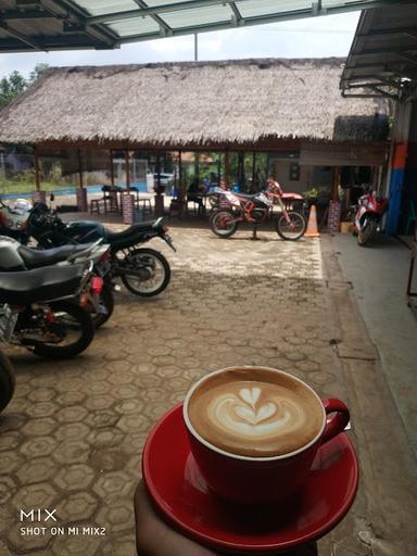 HJMGARAGE & D’JONGS COFFEE