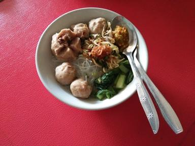 BASO DAN MIE AYAM ASEM