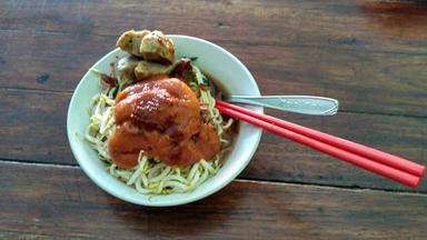 BAKSO SENGGOL