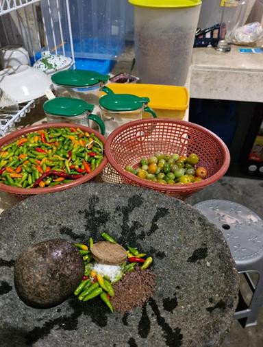 DAPUR MAMA ELS SAMBAL RAMPAI