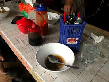 WARUNG BAKSO & MIE AYAM MORO SENENG SOLO/WONOGIRI