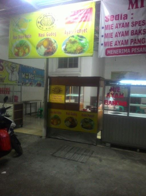 WARUNG GUDEG - AYAM PENYET BU ENNY