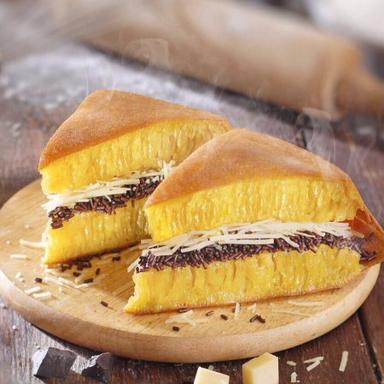 MARTABAK TERANG BULAN PUTRA TEGAL