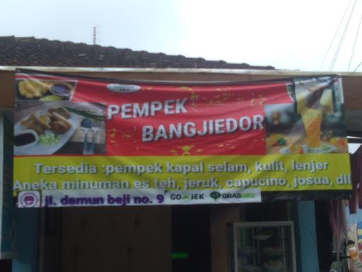 PEMPEK BANG JIEDOR