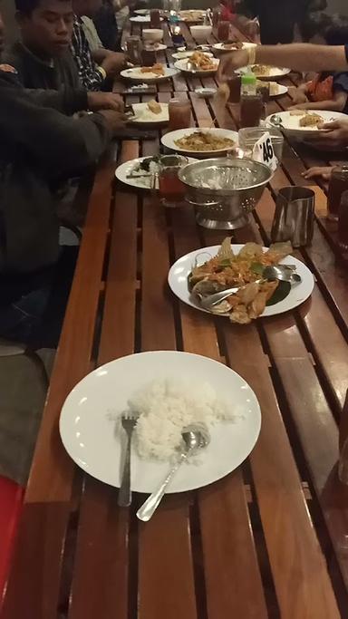 WARUNG MBOK SRI