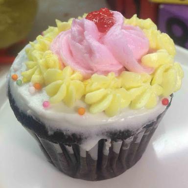 ALIEF CUP CAKE