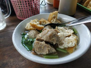 MIE AYAM & BAKSO BANG ROHINO