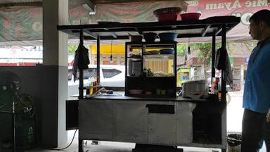 MIE AYAM & BAKSO KANG IRO